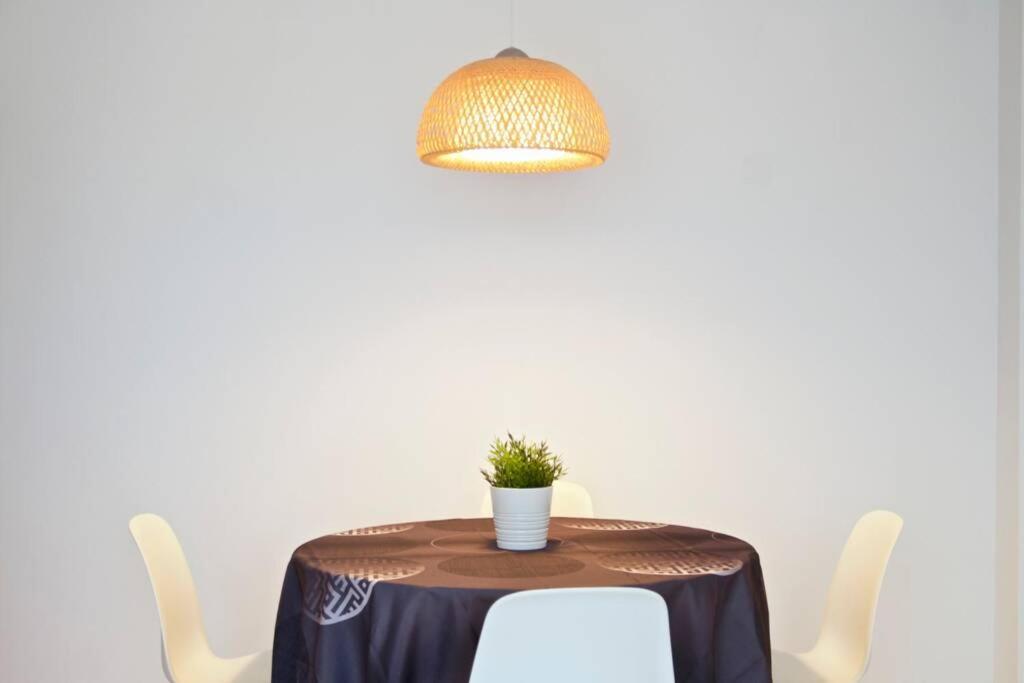 Apartamento Diseno A Cien Metros Del Mar. Torredembarra Bagian luar foto