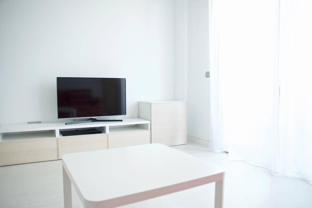 Apartamento Diseno A Cien Metros Del Mar. Torredembarra Bagian luar foto